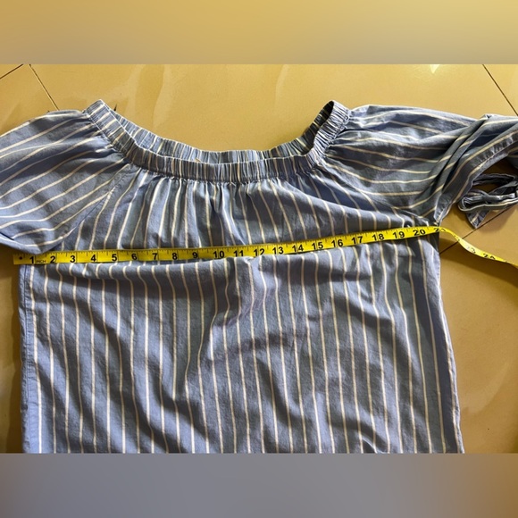 black and white striped flowy Round- neck blouse shirt with elasticsleeve 3/4‎ - Picture 13 of 15